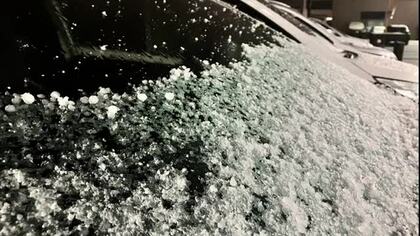 富山で初雪を観測　昨シーズンより5日早い観測、平年と同じ4日にかけて平地で最大10ｃｍ予想