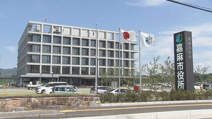 福岡・嘉麻市長選　新人の佐伯憲子氏が初当選　4選目指した現職・赤間幸弘氏との一騎打ち制す　投票率は49.26%