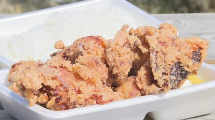 「もう無理」名物店ピンチ…ふたが閉まらない「から揚げ弁当」大粒6つで580円　“鶏肉ショック”価格上昇…米、油、容器も値上がり　店は困惑「値上げも仕方ないかも。お客様に申し訳ない」
