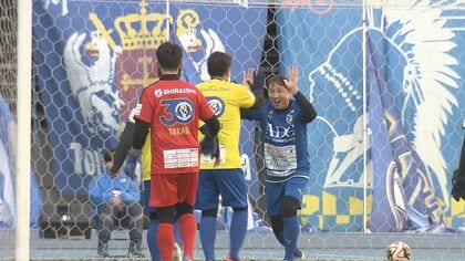 大分トリニータ　清武弘嗣&西川周作選手他　サイン入りユニフォーム 日本代表】金崎夢生、清武弘嗣、森重真人、西川周作…最終予選の