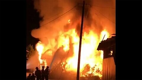 激しい炎...住宅火災相次ぐ　福島・伊達市で2件