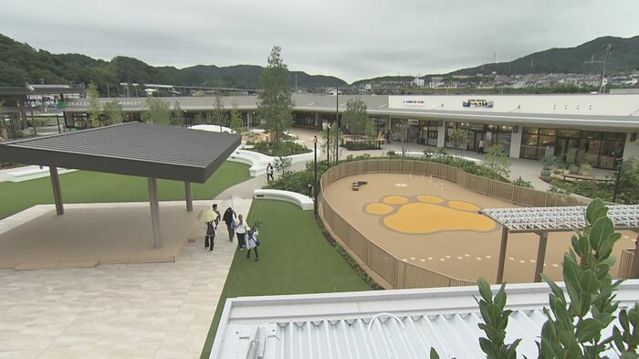 「三井アウトレットパーク岡崎」内の公園型施設「OKAZAKI MARKET」