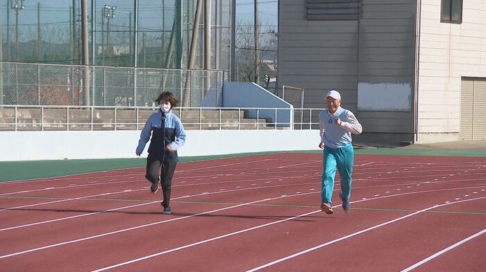 松尾アナウンサーと競争!