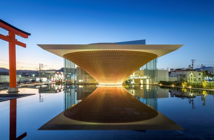 『静岡県富士山世界遺産センター』 平井広行撮影 Courtesy of Shigeru Ban Architects