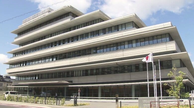 「白パン最高」「盗撮したすぎて身体中が震える」「俺はS級盗撮魔だぞ」　23歳男を逮捕　盗撮SNSグループ管理か｜FNNプライムオンライン