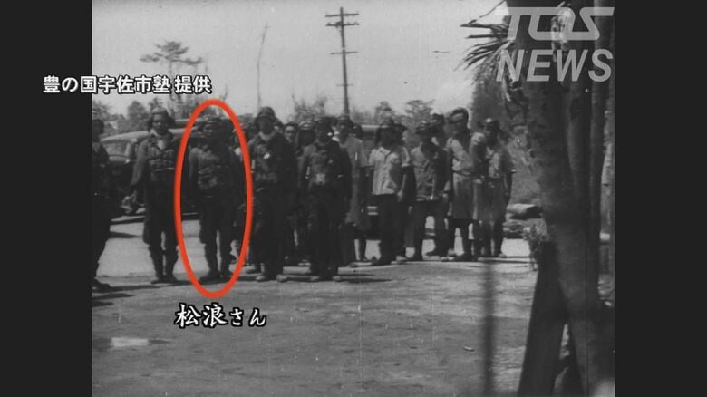 終戦81年　映像で見た戦時中の父　娘は墓前で「ありがとう」　神社で父ゆかりの品が見つかる　大分　｜FNNプライムオンライン