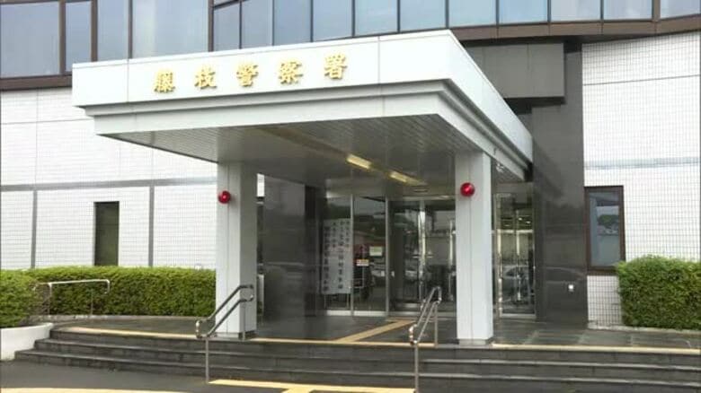 生活保護の窓口で包丁出す　職員「就労を検討しましょう」と言われ「死ぬしかない…」59歳の男を逮捕｜FNNプライムオンライン