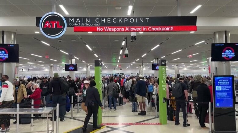 「ICEを派遣する」トランプ大統領が民主党をけん制　予算未成立で空港職員への給与未払い続く　イーロン・マスク氏「私が負担する」｜FNNプライムオンライン