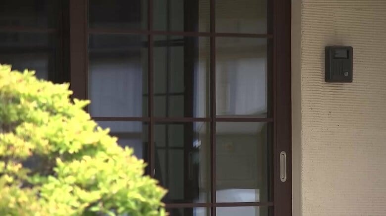 町長が自宅で刃物所持の男に殴られる　町内に住む69歳の男を現行犯逮捕　父親が語る「3回くらい来ている」　岩手県岩手町｜FNNプライムオンライン