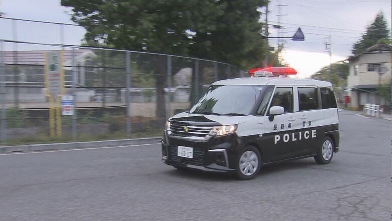 【クマ出没】「怖くて1人で歩けない」　小学校の近くにクマが...　目撃相次ぐ長野市街地にまた出没　警察や消防が注意呼びかける　｜FNNプライムオンライン