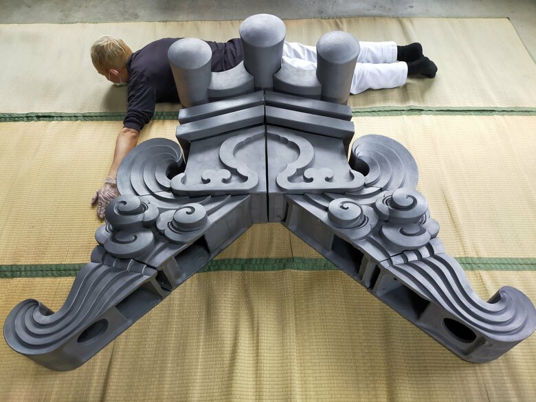 大型鬼瓦（提供：株式会社鬼福）