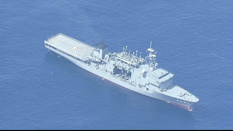 海上自衛隊の潜水艦救難艦「ちはや」