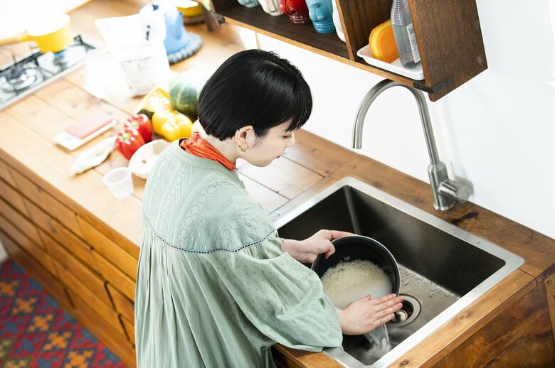普段の感覚をたよりに水加減・洗い方を調整しよう（画像はイメージ）