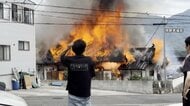 「ボンボンと音」2階建て住宅など全焼　立ち上る炎と黒煙…ショートが原因か　広島市
