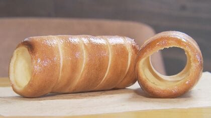 煙突のような形が特徴…ハンガリー伝統の焼き菓子『クルトシュ』の専門店 パン作り経験ゼロの夫婦が立ち上げ人気に