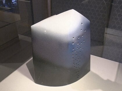 夜明けの空を表現した花器など…愛知県瀬戸市出身の陶芸家・加藤令吉さんの作品展 32点を展示 12/21まで