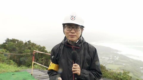 【台風情報】台風24号、奄美が強風域に　バランスを崩しそうなほど強い風　“迷走台風”沖縄に長く停滞か