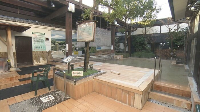 蓬莱の湯 外気浴ができるスペース(静岡・島田市)