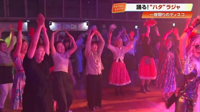 熱気に包まれる会場