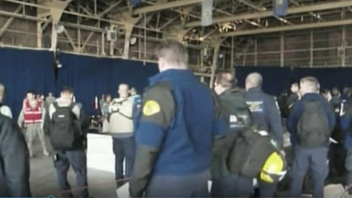 2011年3月16日「トモダチ作戦」に従事するアメリカ軍兵士たちが三沢基地に到着