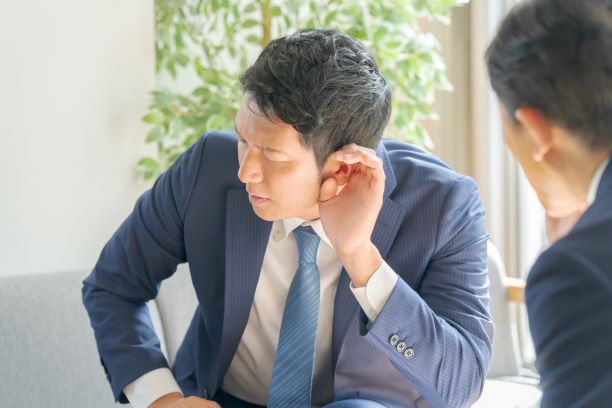 40代以下で高音部の聴力が低下している(画像はイメージ)