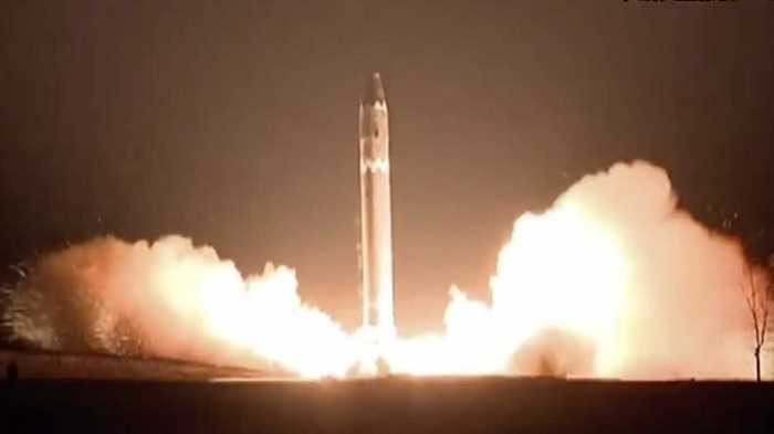 北朝鮮がICBMをロフテッド軌道に打ち上げた理由は二つある