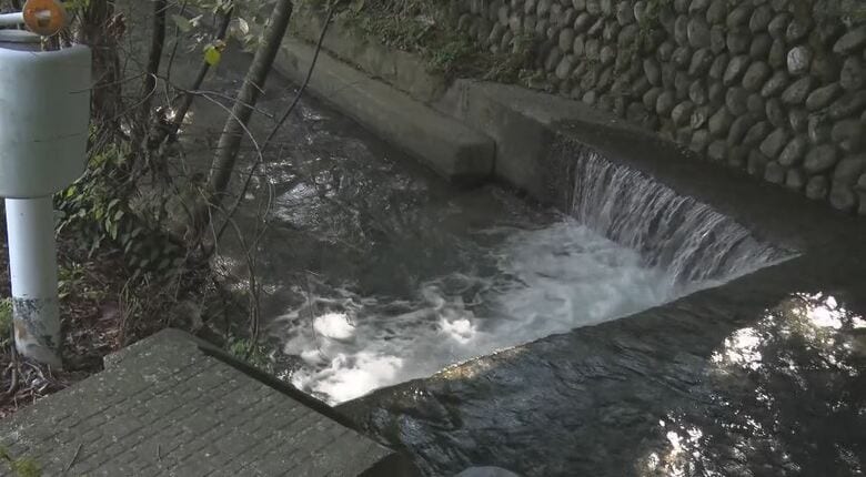 「川に人が倒れている」74歳男性が死亡　水深約20センチ、近くには自転車　 川の真ん中付近でうつぶせの状態　警察は事故の可能性があるとみて調べる　長野・箕輪町｜FNNプライムオンライン