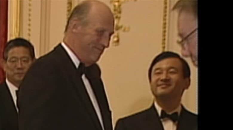 天皇陛下　ノルウェー国王の訃報受けホーコン新国王に弔電　皇后さまとともにお悔やみを伝えられ｜FNNプライムオンライン