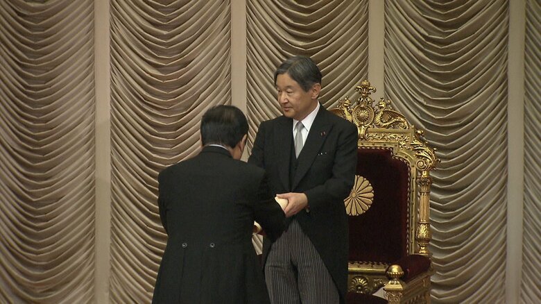 事務方の方を確認される陛下