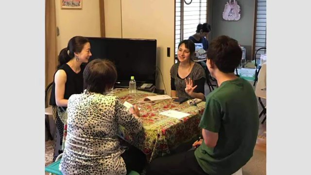 2011年4月に語学学校の講師として来日