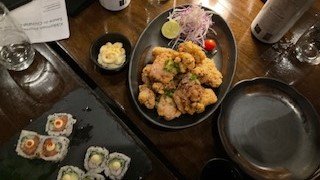 「KAMPAI」で提供している唐揚げなど