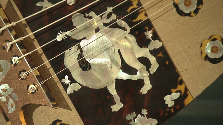 螺鈿紫檀五絃琵琶