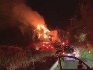 焼け跡から遺体見つかる 住人の男性か…「屋根から炎が出ている」と通報 木造住宅から出火しほぼ全焼