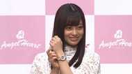 橋本環奈が腕時計ゲットを賭けゴルフに挑戦! 報道陣に見守られ「プレッシャーでしかない」