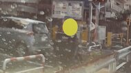 黒リュックに「ウーバーイーツ」歩道を原付バイクが猛スピードで!危険走行に住民怒り