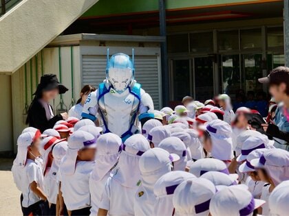 薬剤戦師オーガマンの「やくいくプロジェクト」活動報告。3年間で合計240の保育園訪問、26,327人の園児に今の“薬育″を啓発!