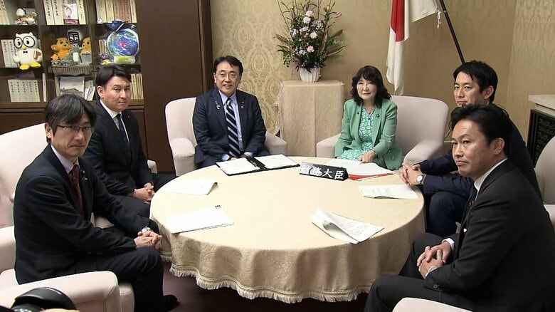 片山財務相“過去最大”2026年度予算編成に向け大臣折衝　26日に予算案を閣議決定の見通し｜FNNプライムオンライン