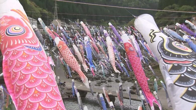 圧巻の光景　3000匹のこいのぼり温泉街を彩る「こんな景色見たことない」ライトアップも｜FNNプライムオンライン