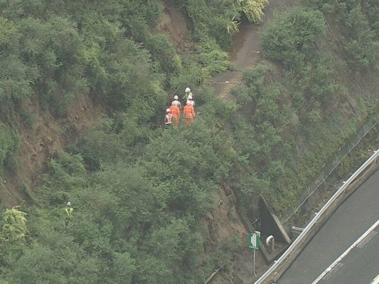 土砂崩れ発生し高速道路で通行止めも…8日から続く大雨で9日も東海3県の交通機関に影響 JR中央線の一部区間で終日運転見合わせ｜FNNプライムオンライン