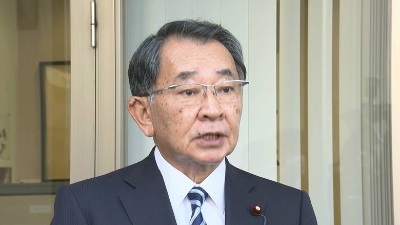 疑念を深めるきっかけを作った塩谷座長（12月10日）