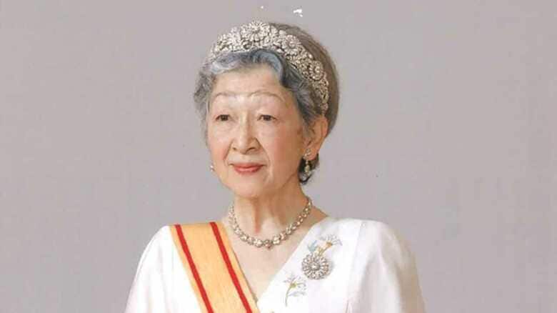 皇后第二ティアラを着用された美智子さま