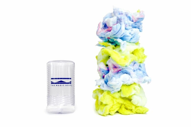 湿気を防ぐケースに入っている（提供：西染工）