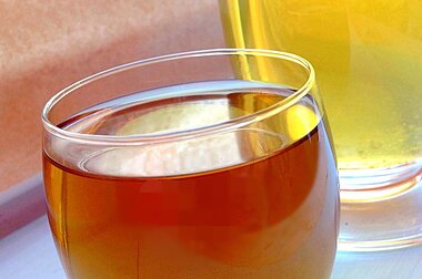 世界の茶濃縮物市場ーサイズ調査、性質別(有機、従来型)、製品タイプ別(紅茶、緑茶、フルーツティー、インスタントティー)、最終用途別、流通チャネル別(企業間、企業対消費者)、地域予測2020-2027年