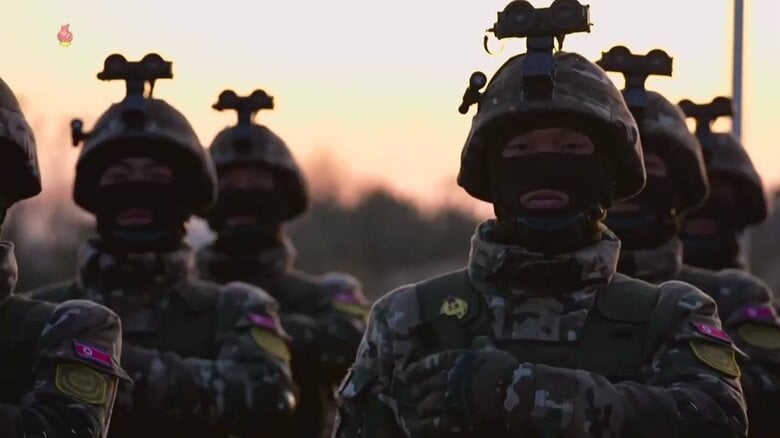 「朝鮮人民軍創建75周年を祝う盛大な軍事パレード映像」の1シーン⑤