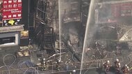 発生直後に吹き出す炎の映像…消防隊員2人死亡の大阪・道頓堀火災　現場は消火活動が難しい地域　消防隊員が犠牲の雑居ビル火災は過去にも
