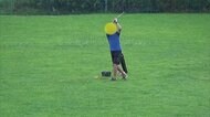 河川敷に“迷惑ゴルファー” 禁止なのになぜ?直撃に身勝手な主張