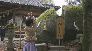 あの岩が!列車が!ファンなら行ってみたい“鬼滅スポット” 聖地巡礼で「鬼滅の刃」の世界観を満喫