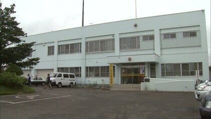 「生活費に困り刑務所に入りたくなった…」神社でさい銭箱1個を盗んだ75歳男を窃盗容疑で逮捕「中のお金を取り出してさい銭箱は捨てた」〈北海道美幌町〉