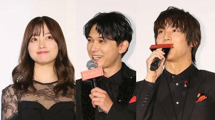 橋本環奈 中川大志が熱愛報道後初のツーショット　笑顔のかけあいも　挟まれる吉沢亮は“クリぼっち”！?　