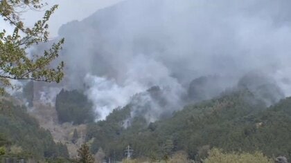 岩手・大槌町の山林火災　4日経つも火の勢い衰えず、3000人超に避難指示　東京や栃木の消防も応援に